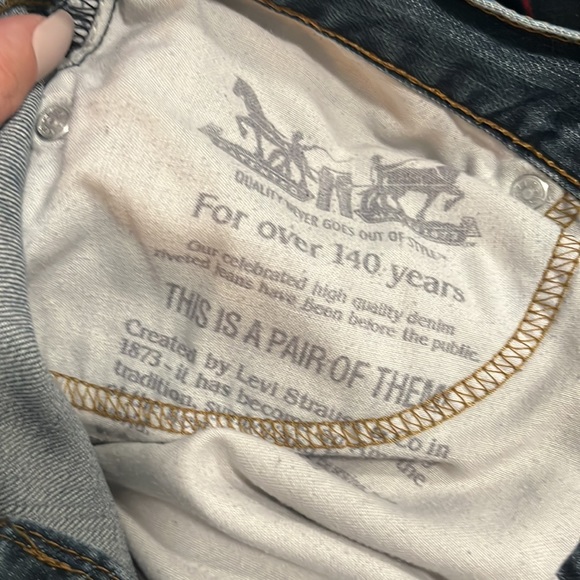 Vintage Levi’s pants cut into shorts - Picture 3 of 4